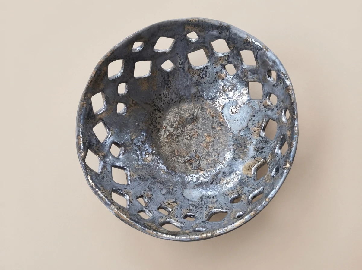 Miska ażurowa – metaliczna – zdjęcie 3